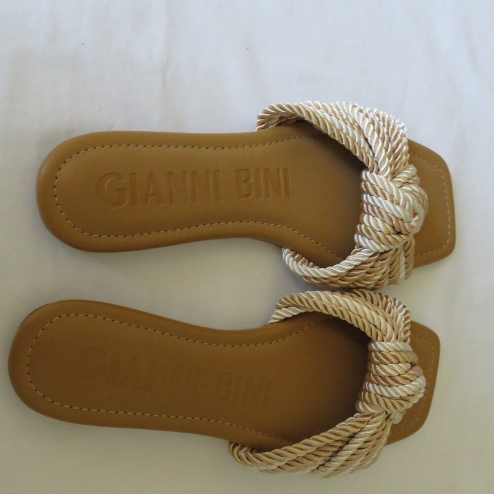 Gianni Bini flat sandals NWT  7 M - Picture 6 of 6